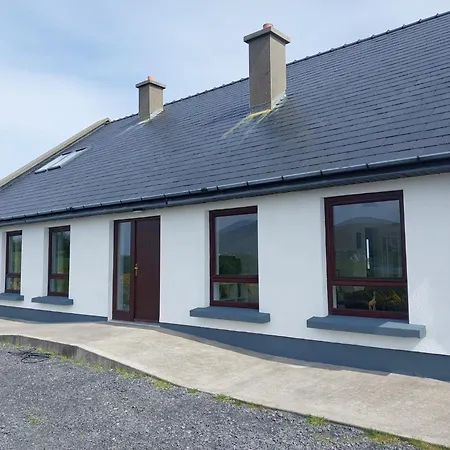 Croi An Locha * Valley