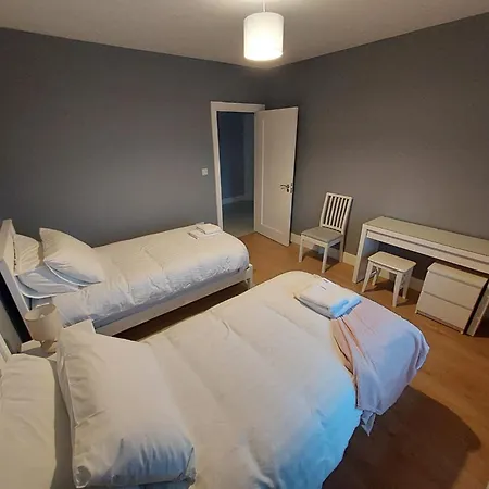 بيت للعطل Croi An Locha *