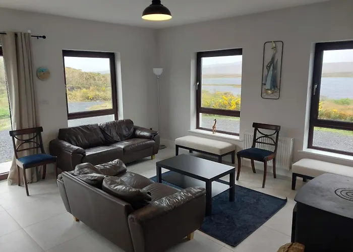 Croi An Locha Valley