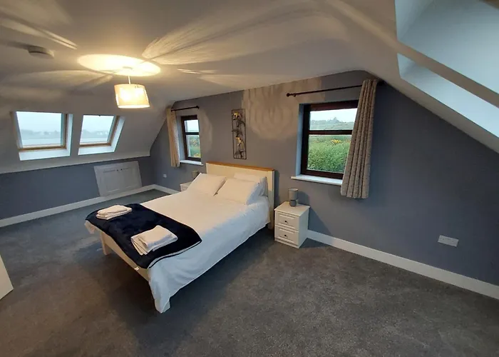 Croi An Locha Valley